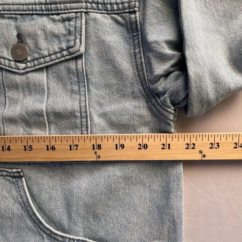 NWT Homme + Femme Light Wash distressed denim Work jacket Sz S Full zip